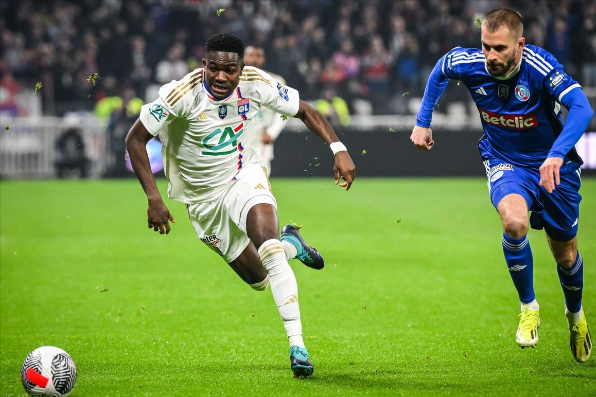 今晚法国杯传出新动向；山东泰山豪取连胜；管理层表态——压力陡增；控场能力受关注(莱万多夫斯基什么时候加盟巴萨)